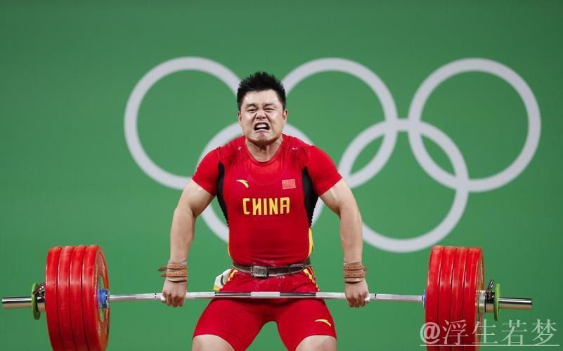 杨哲包揽举重男子109公斤级双金